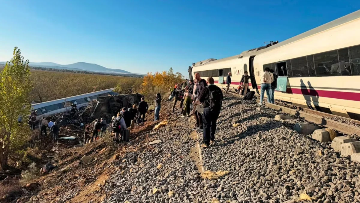 İspanya'da hızlı tren kazasında çok sayıda yaralı olduğu bildirildi
