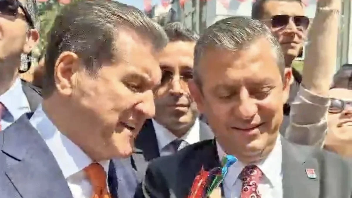 Her fırsatta miting düzenleyen Yeni Parti'nin Mustafa Sarıgül suskunluğu sürüyor