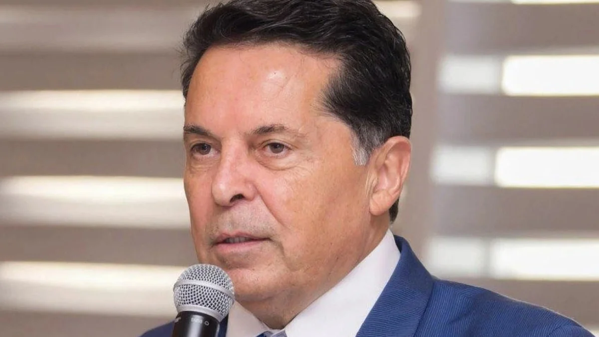 Ahmet Özer Yeni Parti'ye katıldı