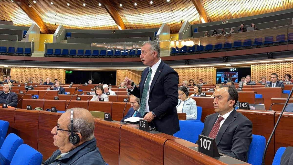 Kocaeli Büyükşehir Belediye Başkanı Tahir Büyükakın, Avrupa Konseyi'nin çifte standardına dikkat çekti