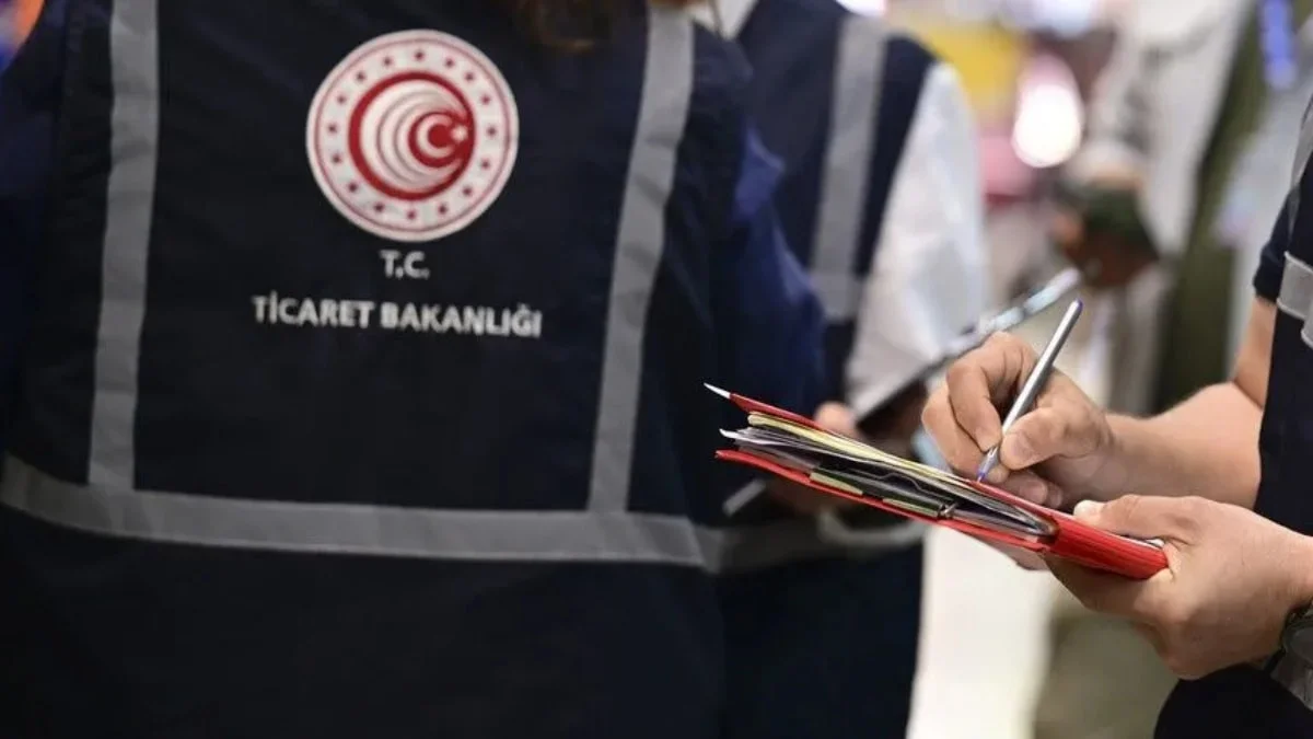 Yanıltıcı reklam yapan iki GSM şirketine 8 milyon lira ceza