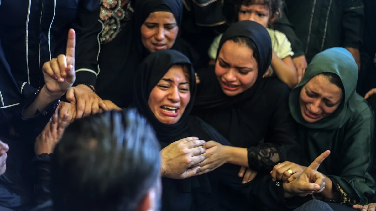 Gazze'de can kaybı 74 bin 594'e yükseldi
